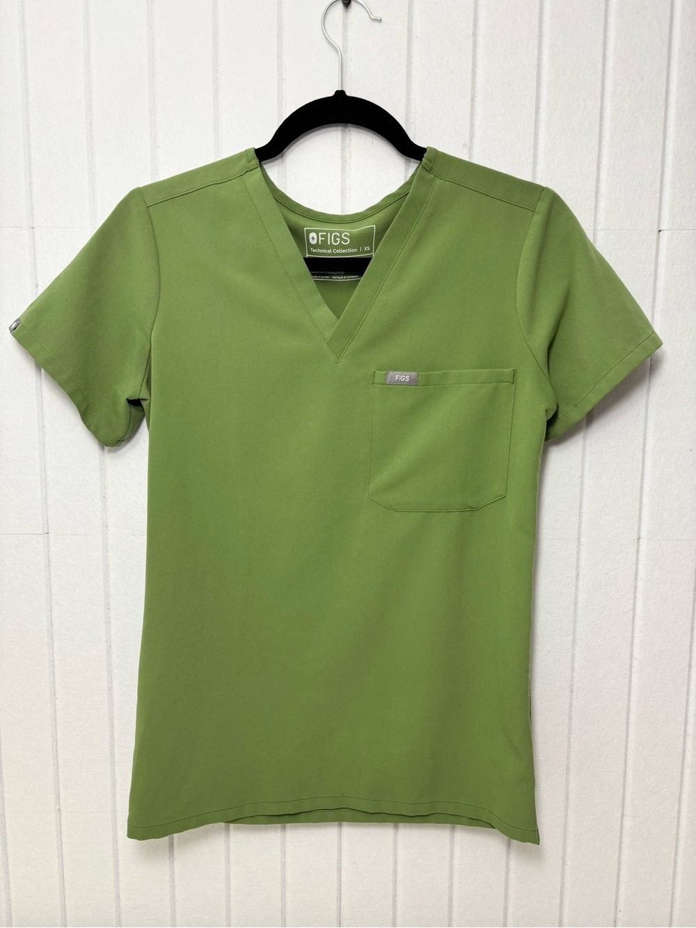Figs Olive Green‎ Women's V-Neck Scrub Top